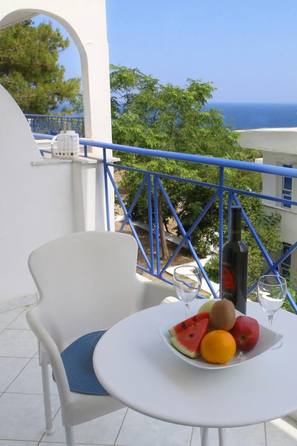 Karras Star Hotel Evdilos  Exterior photo